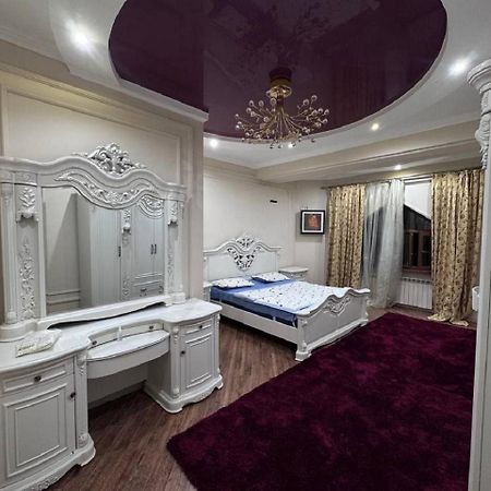 A Stylish Apartment In The Heart Of Tashkent! Kültér fotó