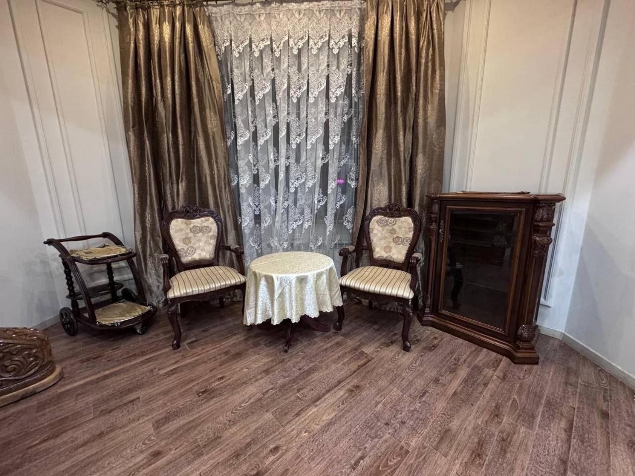 A Stylish Apartment In The Heart Of Tashkent! Kültér fotó